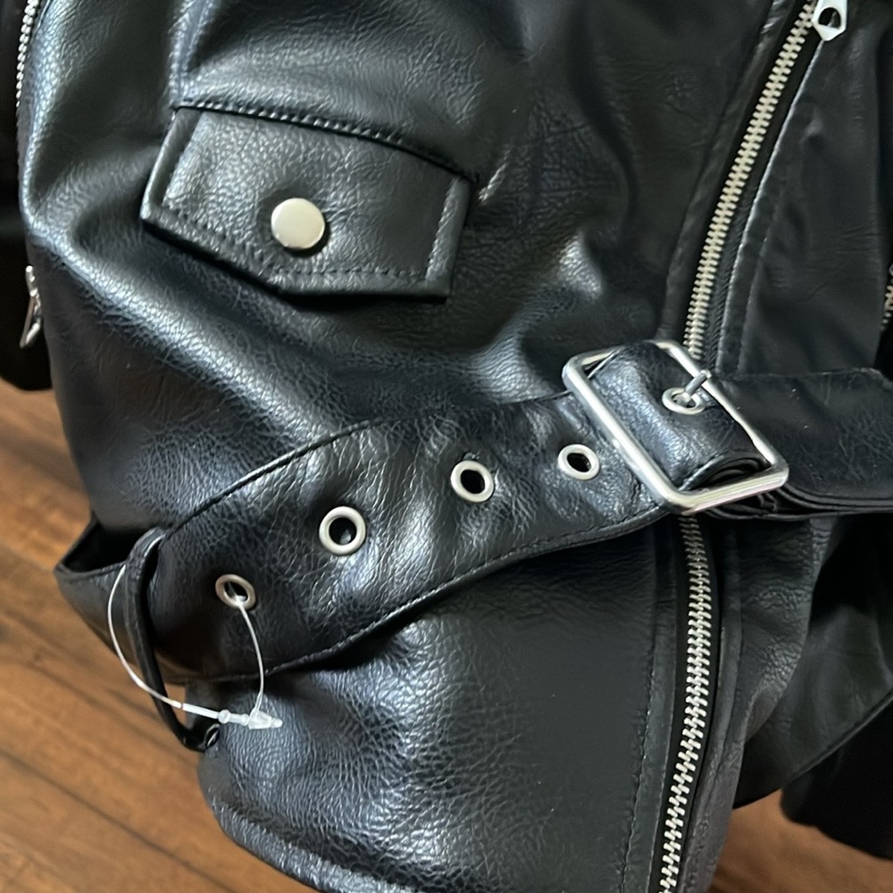 BRAND NEW (NWT) H&M Black Vegan Leather Jacket - Picture 5 of 11
